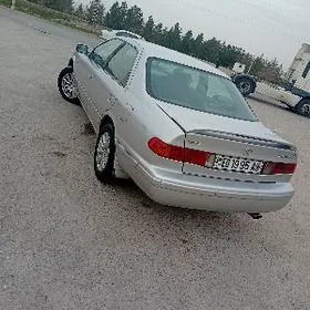 Toyota Camry 2001