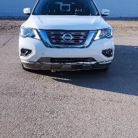 Nissan Pathfinder 2020