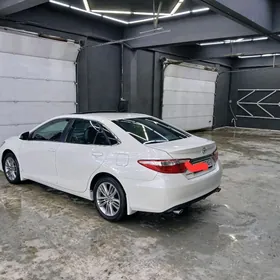 Toyota Camry 2017