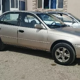 Toyota Corolla 1995