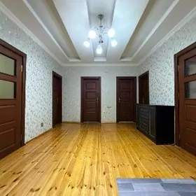 Mir2 Moskowski 3 komnat 2 etaj