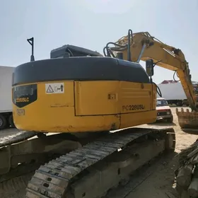 Komatsu PC200LC-8 2008