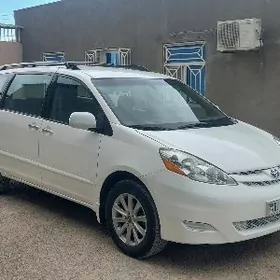 Toyota Sienna 2007