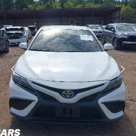 Toyota Camry 2022