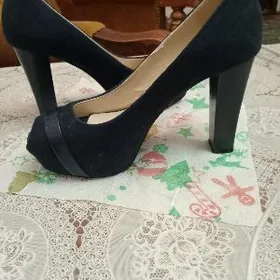 Туфли замшевые 37,38 размер