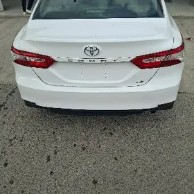 Toyota Camry 2020