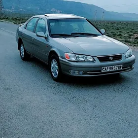 Toyota Camry 1999