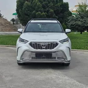 Toyota Highlander 2022