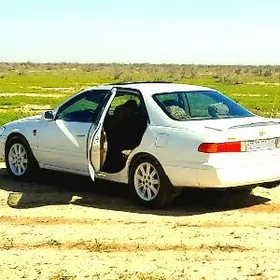 Toyota Camry 2000