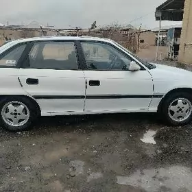 Opel Astra 1992