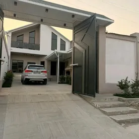 Satlyk Coganly Eyesinden