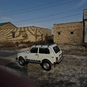 Lada Niva 2005