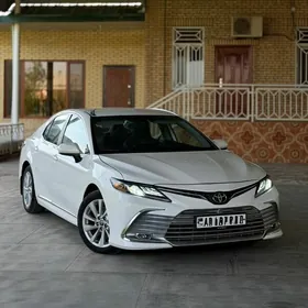 Toyota Camry 2022