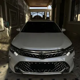 Toyota Camry 2017