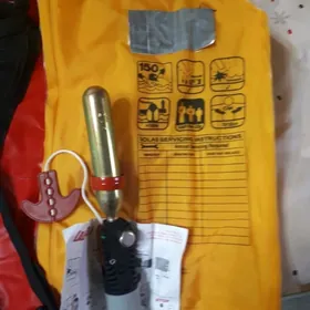 жилет спасательный