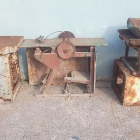 agaç kesýan usdonok