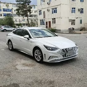 Hyundai Sonata 2021