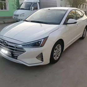 Hyundai Elantra 2019