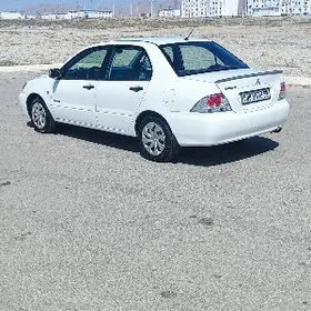 Mitsubishi Lancer 2011