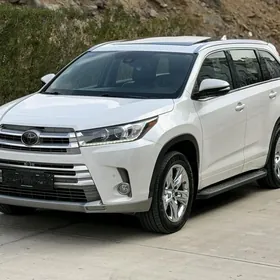 Toyota Highlander 2018