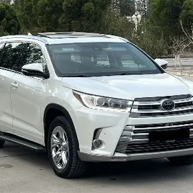 Toyota Highlander 2018