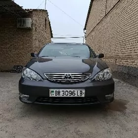 Toyota Camry 2005