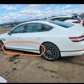 Genesis G 80 Gapy Hrom