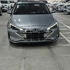 Hyundai Elantra 2020