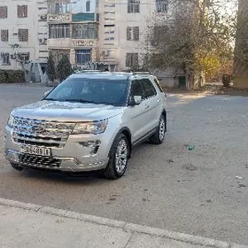 Ford Explorer 2019