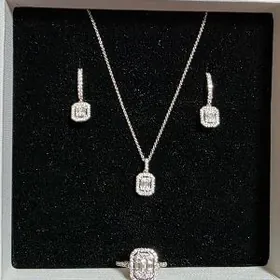 Бриллиантовый комплект