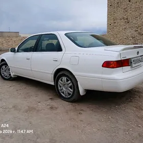 Toyota Camry 2000