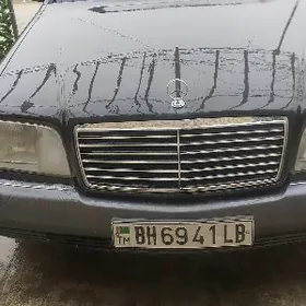 Mercedes-Benz 500-Class 1992