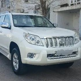 Toyota Land Cruiser Prado 2011