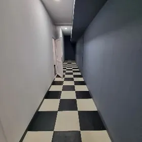 Satlyk Ofis, Ýerzemin