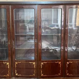 ДУБОВЫЙ ШКАФ