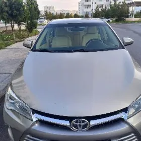 Toyota Camry 2015