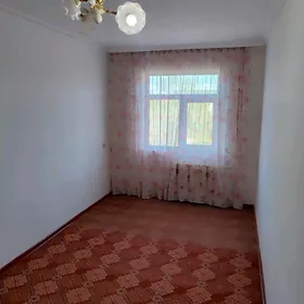 3 ком. 2 этаж.