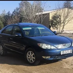 Toyota Camry 2004