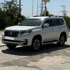 Toyota Land Cruiser Prado 2011
