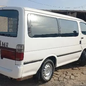 Toyota Hiace 1990