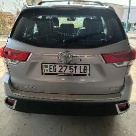 Toyota Highlander 2017