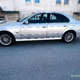 BMW E39 2001