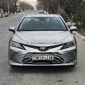Toyota Camry 2022