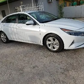 Hyundai Elantra 2021