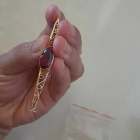 gyzyl broska we yuzik