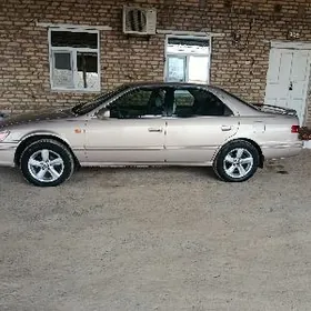 Toyota Camry 2001