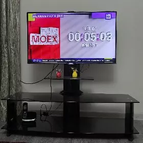 SAMSUNG SMART TV + PODSTAVKA