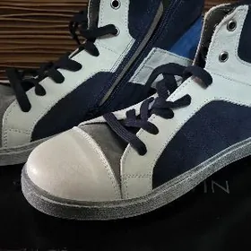 Кроссовки,перчатки,защитки