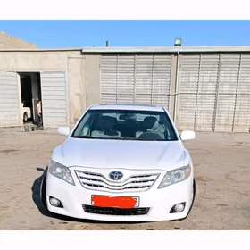 Toyota Camry 2011