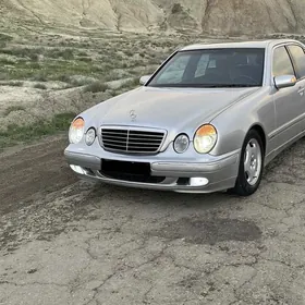 Mercedes-Benz E320 2000